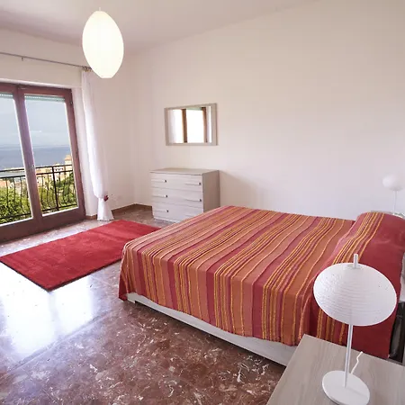 La Panoramica Appartement *